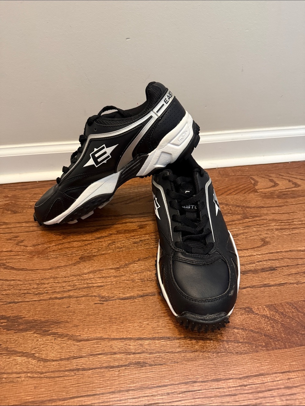 🥳 5 for $25 BUNDLE Easton Black and White Men's Athletic Cleats - Turf Trainers
